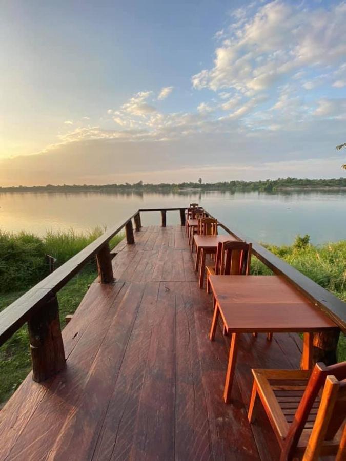 Stung Treng Resort Stoeng Treng エクステリア 写真